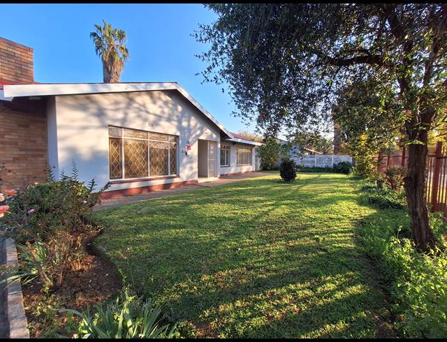 3 BEDROOM HOUSE FOR SALE IN VANDERBIJLPARK SE 1